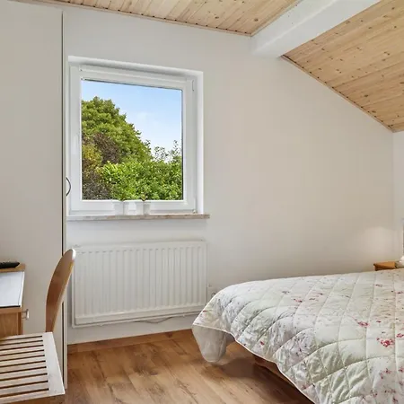 Merit - 800m From The Sea By Interhome Feriehus
